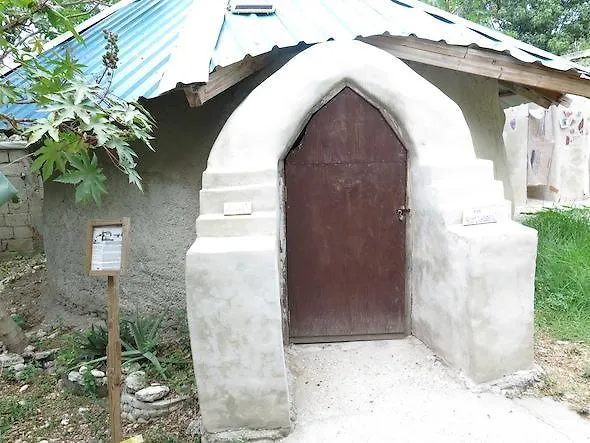 Hostal Haiti Communitere Albergue Puerto Príncipe Haití
